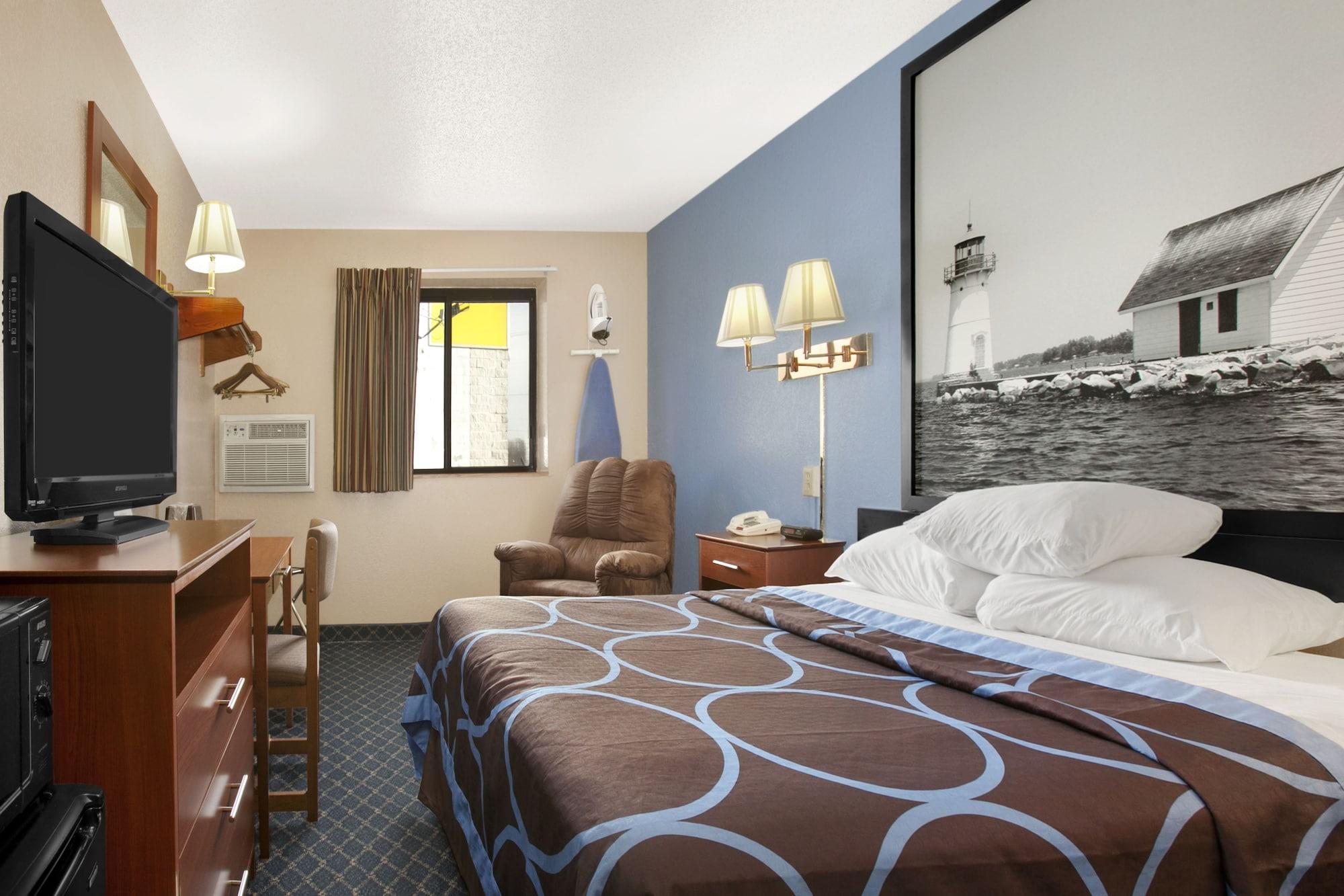 Super 8 By Wyndham Massena Ny Motel Exterior photo